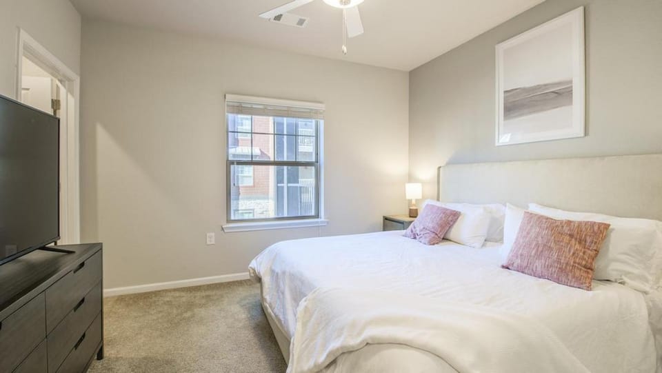 Landing Modern Apartment with Amazing Amenities (ID2787X57) Apartment in Fort Collins