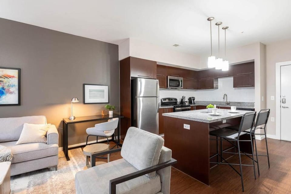 Landing Modern Apartment with Amazing Amenities (ID5107X9) Apartment in Leander