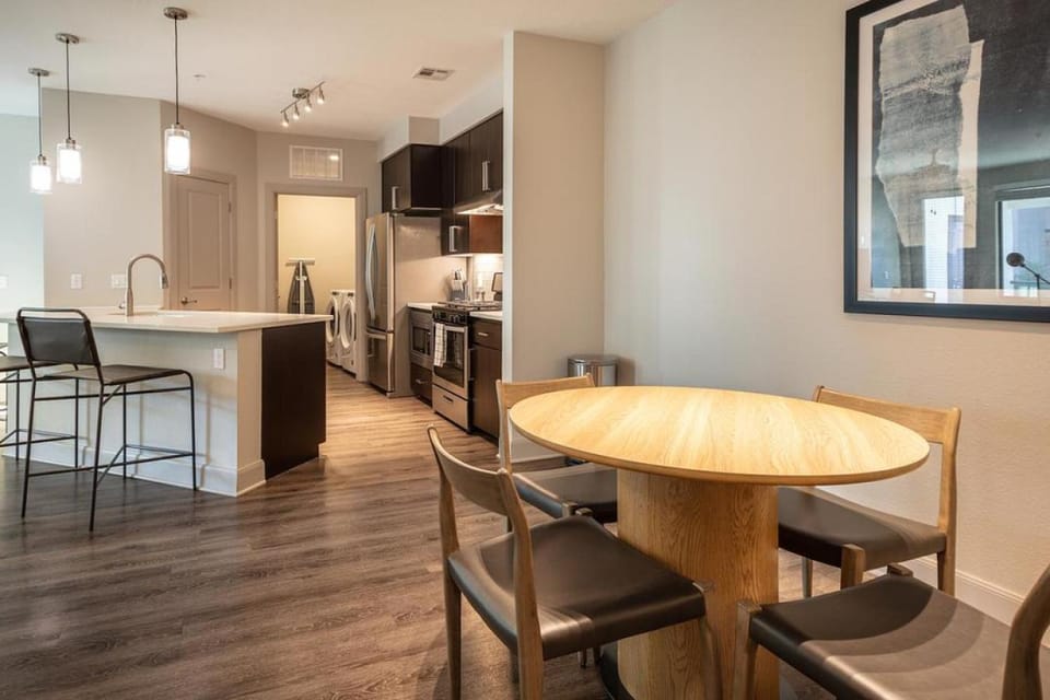 Landing Modern Apartment with Amazing Amenities (ID1779X54) Apartment in Sun Lakes