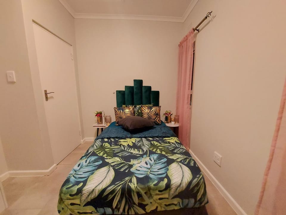 Serenity on the Atlantic seaboard house shared Vacation rental in Cape Town