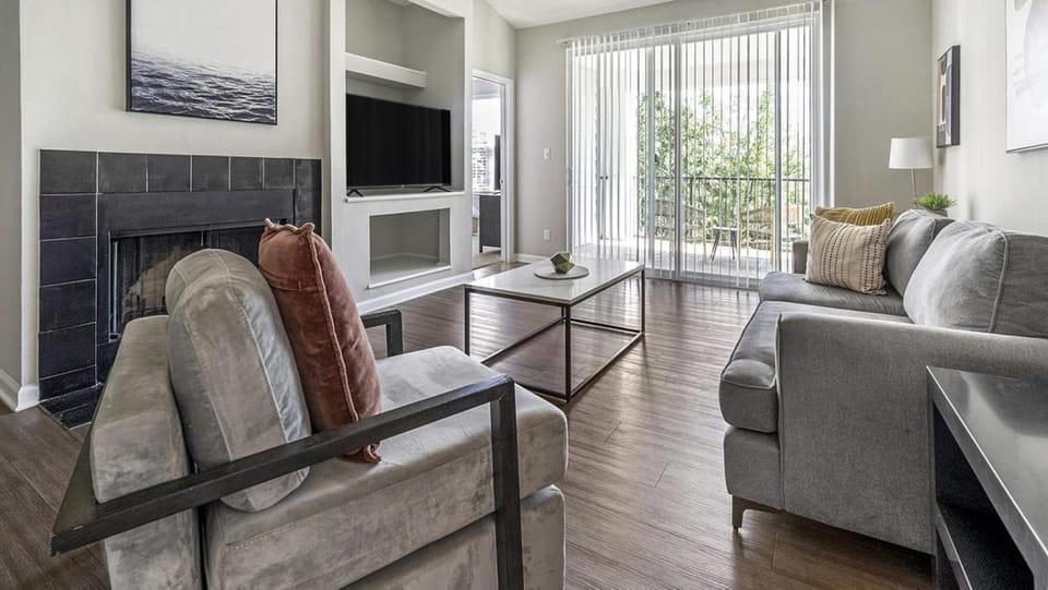 Landing Modern Apartment with Amazing Amenities (ID1375X099) Apartment in Ballantyne