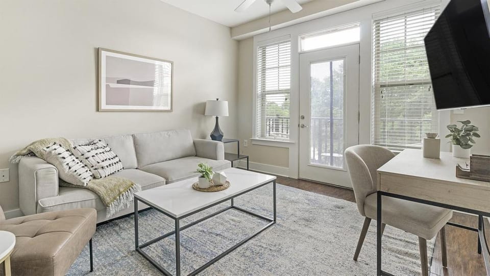 Landing Modern Apartment with Amazing Amenities (ID2268X42) Apartment in Raleigh