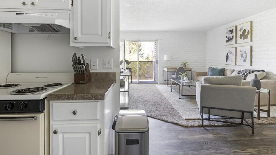 Landing Modern Apartment with Amazing Amenities (ID1378X720) Apartment in Tucson
