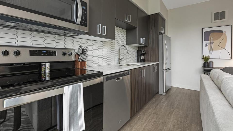 Landing Modern Apartment with Amazing Amenities (ID5061X56) Apartment in Portland