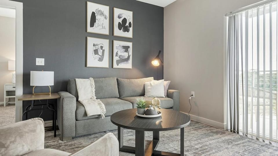 Landing Modern Apartment with Amazing Amenities (ID1197X127) Apartment in Leander