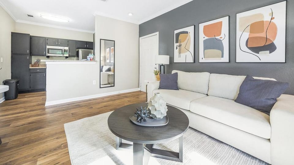 Landing Modern Apartment with Amazing Amenities (ID1013X432) Apartment in Lexington