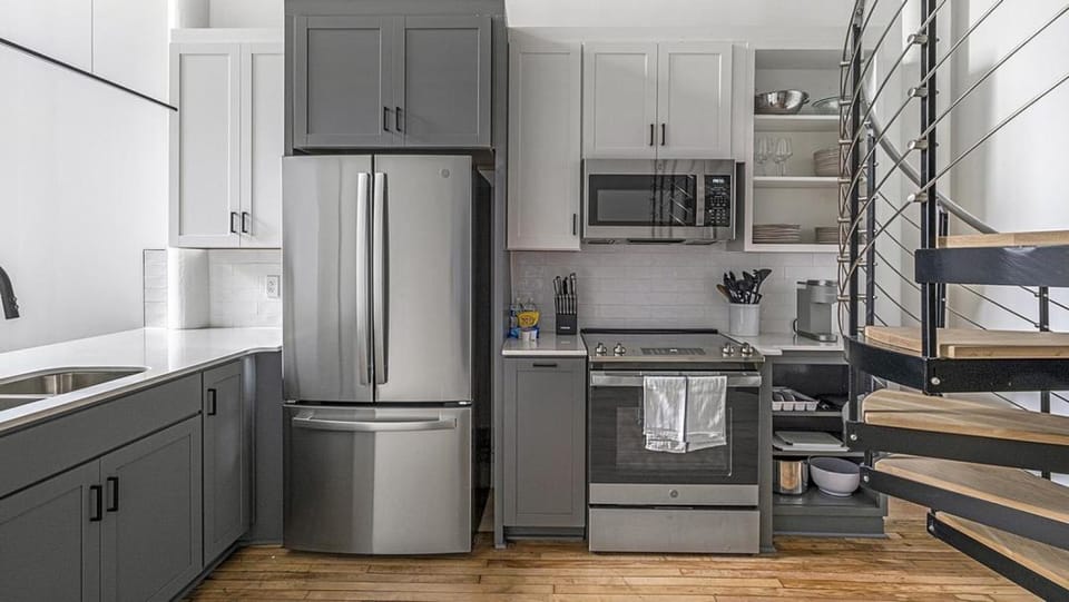 Landing Modern Apartment with Amazing Amenities (ID1376X901) Apartment in Birmingham