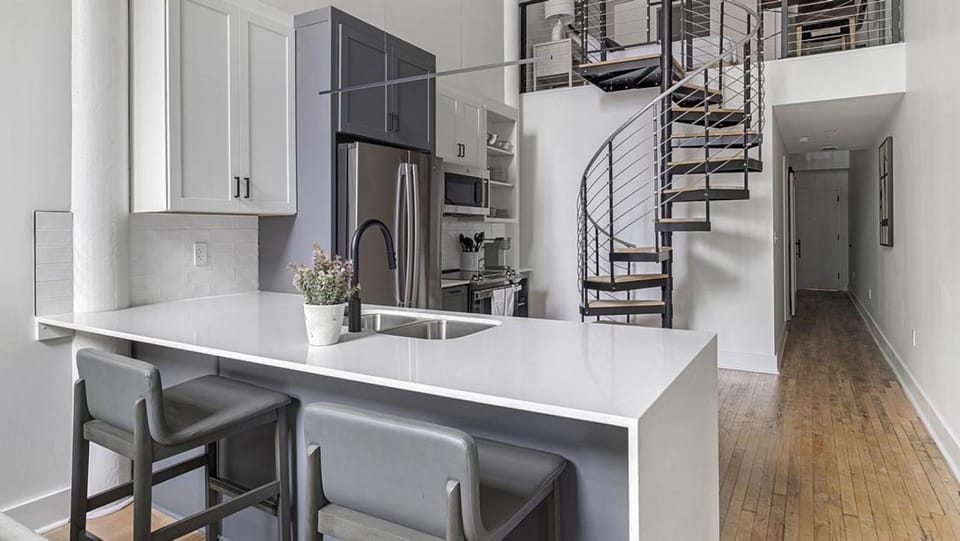 Landing Modern Apartment with Amazing Amenities (ID1376X901) Apartment in Birmingham
