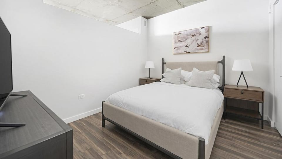 Landing Modern Apartment with Amazing Amenities (ID7407X75) Apartment in Nashville