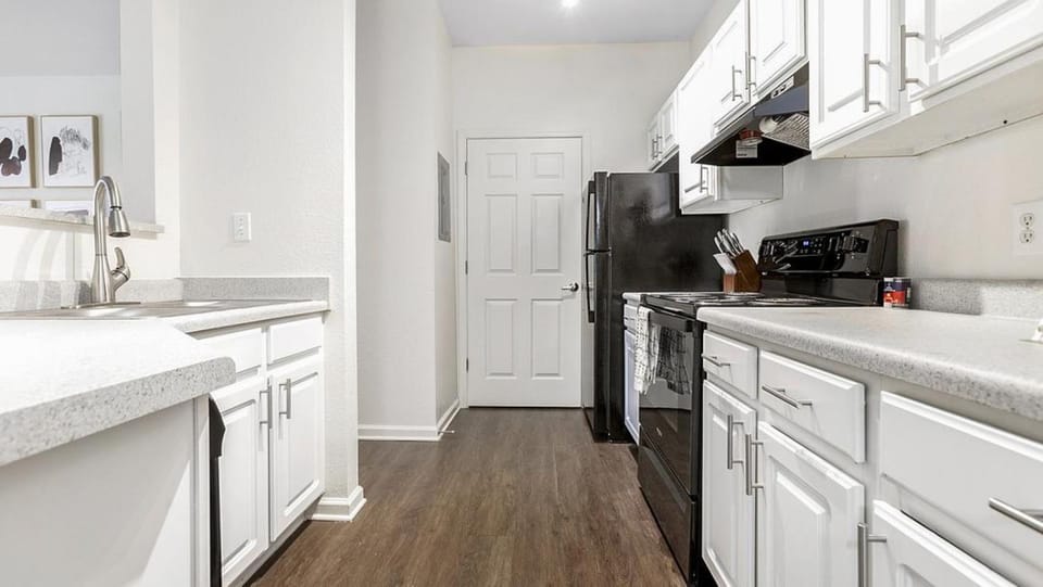 Landing Modern Apartment with Amazing Amenities (ID5753X83) Apartment in Fort Wayne