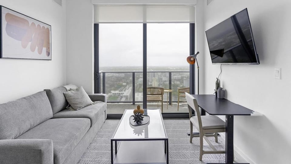 Landing Modern Apartment with Amazing Amenities (ID1398X793) Apartment in Fort Lauderdale