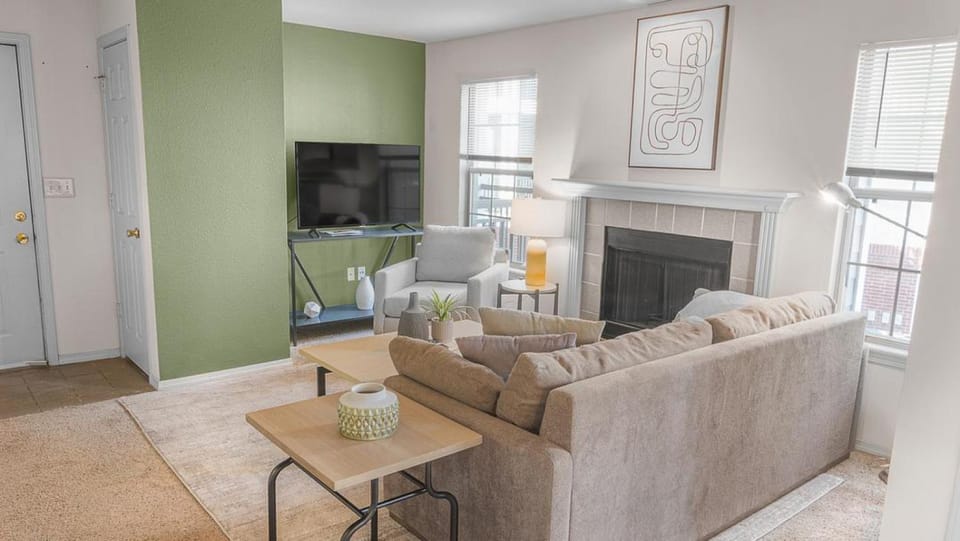 Landing Modern Apartment with Amazing Amenities (ID9304X07) Apartment in Wichita