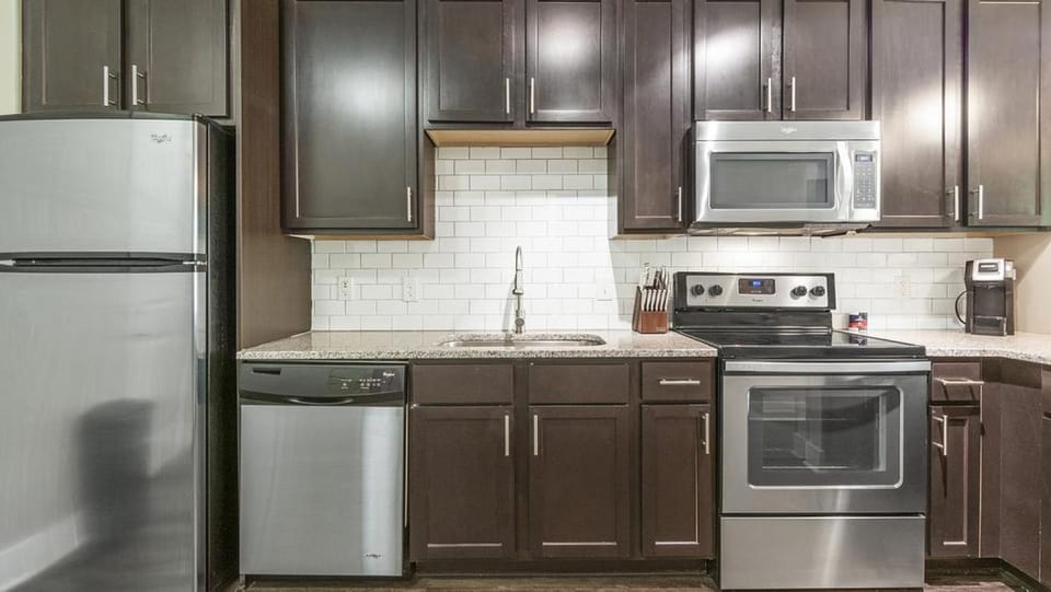 Landing Modern Apartment with Amazing Amenities (ID9577X84) Apartment in Charlotte