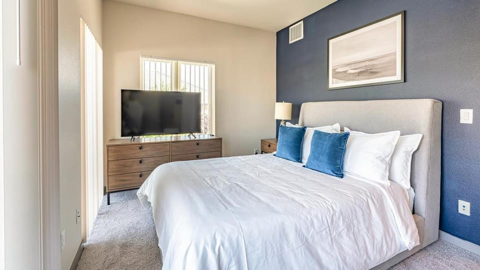 Landing Modern Apartment with Amazing Amenities (ID6995X68) Apartment in Boulder