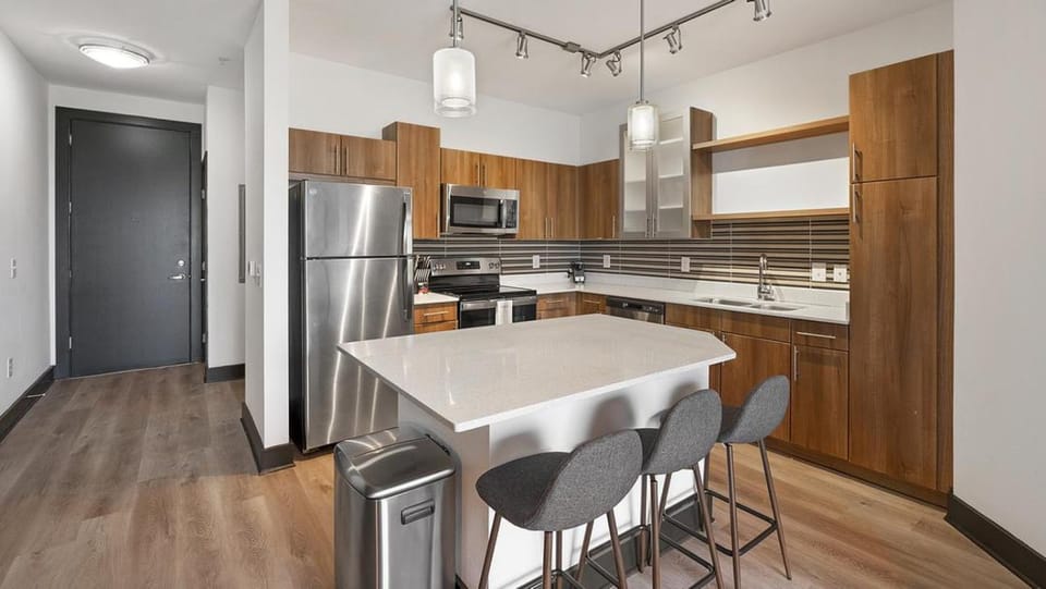 Landing Modern Apartment with Amazing Amenities (ID1284X714) Apartment in St Petersburg