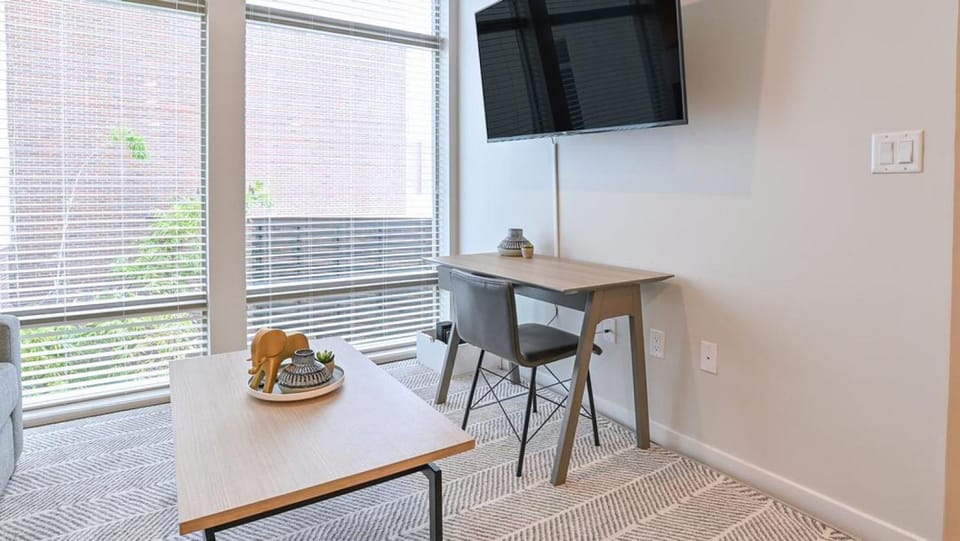 Landing Modern Apartment with Amazing Amenities (ID8092X98) Apartment in Orlando