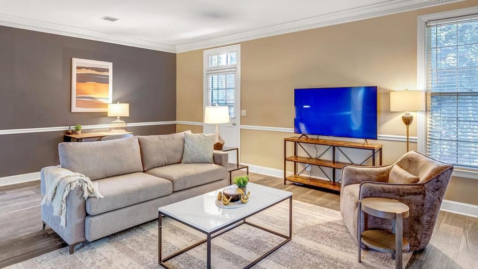 Landing Modern Apartment with Amazing Amenities (ID9248) Apartment in Nashville