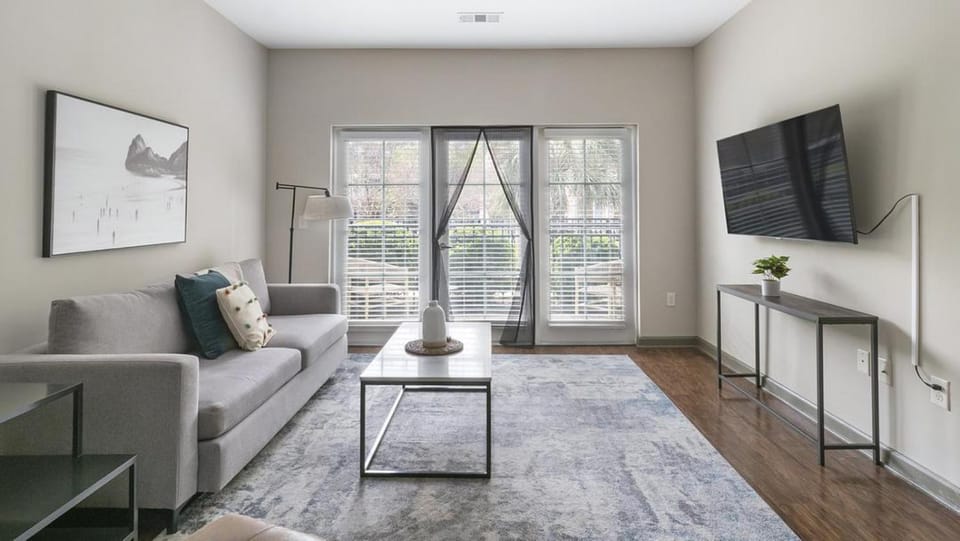 Landing Modern Apartment with Amazing Amenities (ID3112X58) Apartment in Mount Pleasant