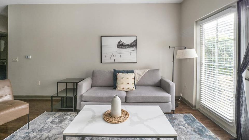 Landing Modern Apartment with Amazing Amenities (ID3112X58) Apartment in Mount Pleasant