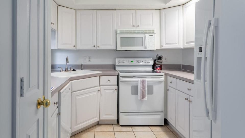 Landing Modern Apartment with Amazing Amenities (ID7433X30) Apartment in Indianapolis