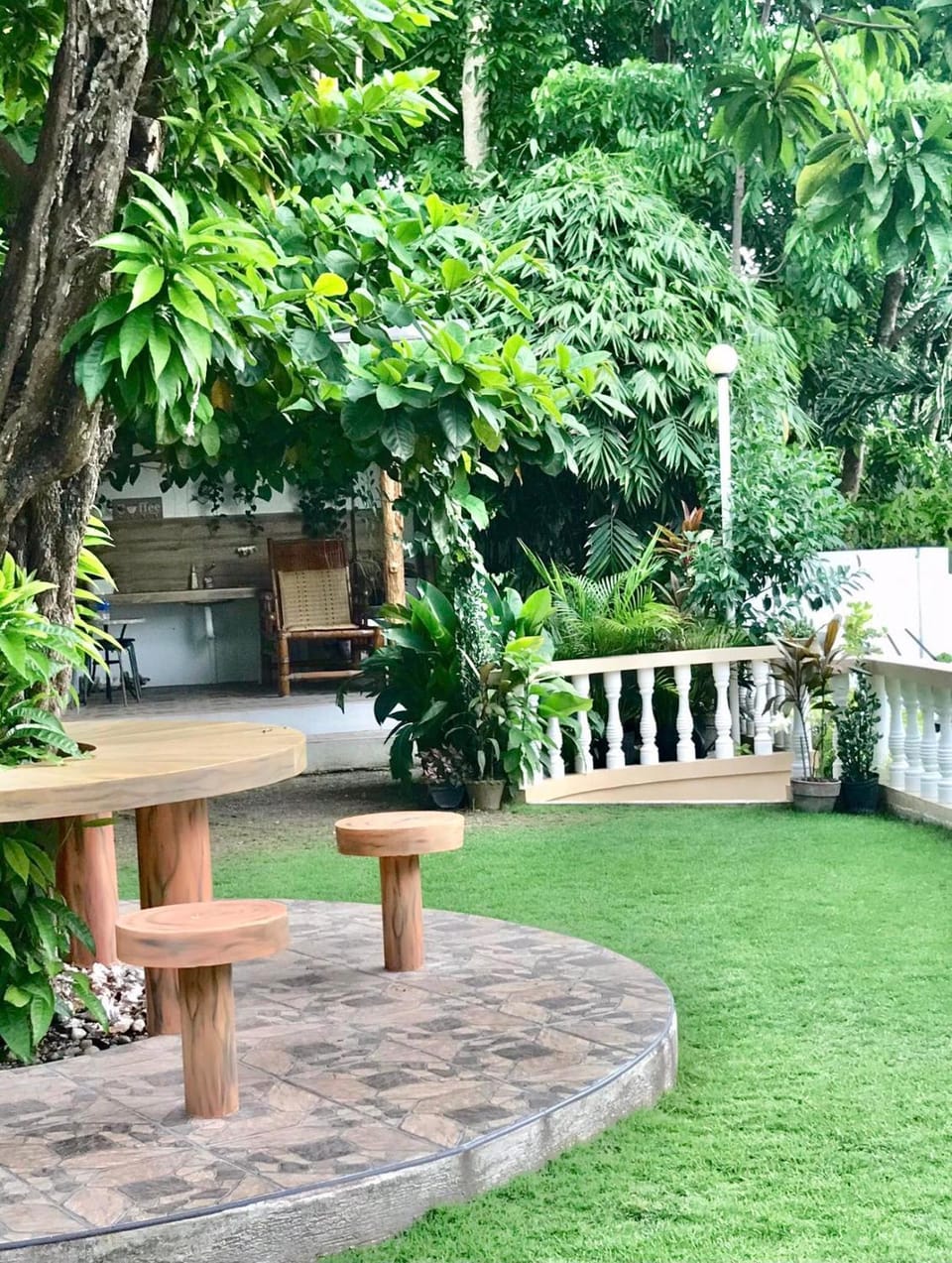 Sunshine's Haven Bed and Breakfast in Central Visayas