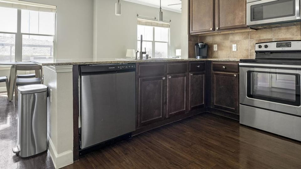Landing Modern Apartment with Amazing Amenities (ID3512X6) Apartment in El Paso