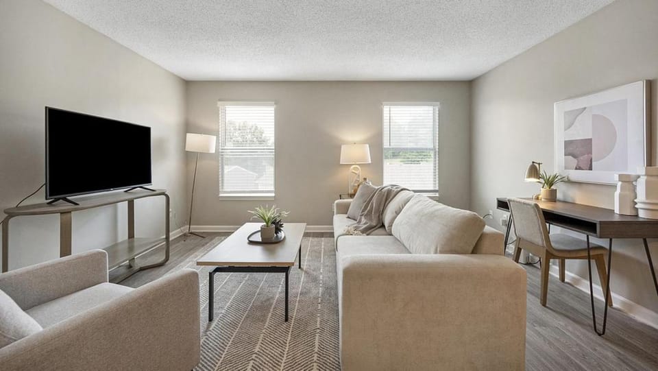 Landing Modern Apartment with Amazing Amenities (ID2806X78) Apartment in Hermitage