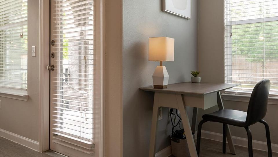 Landing Modern Apartment with Amazing Amenities (ID4086X42) Apartment in Wells Branch