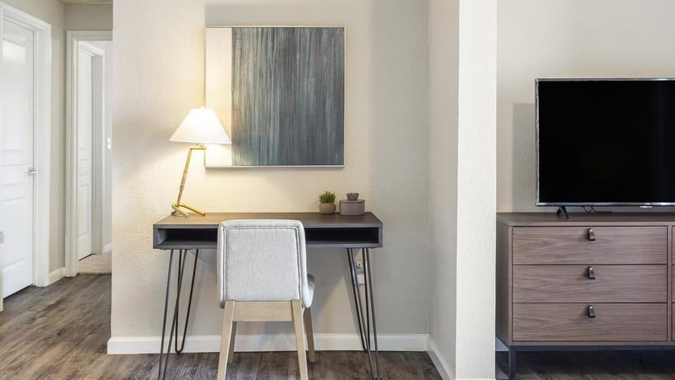 Landing Modern Apartment with Amazing Amenities (ID9196X08) Apartment in Austin