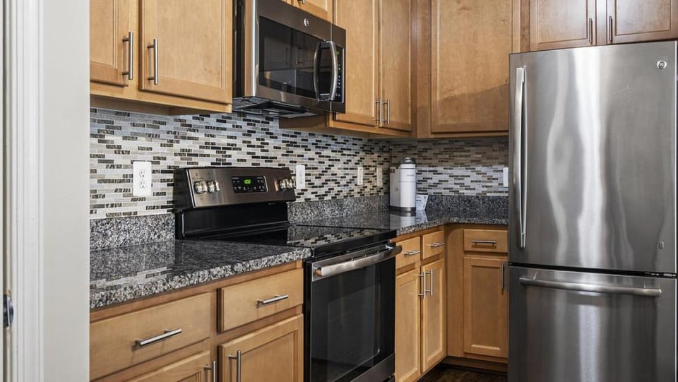 Landing Modern Apartment with Amazing Amenities (ID9952X92) Apartment in Catoctin