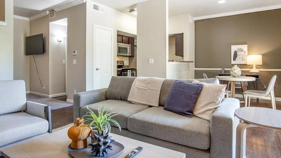 Landing Modern Apartment with Amazing Amenities (ID3911X61) Apartment in Dallas