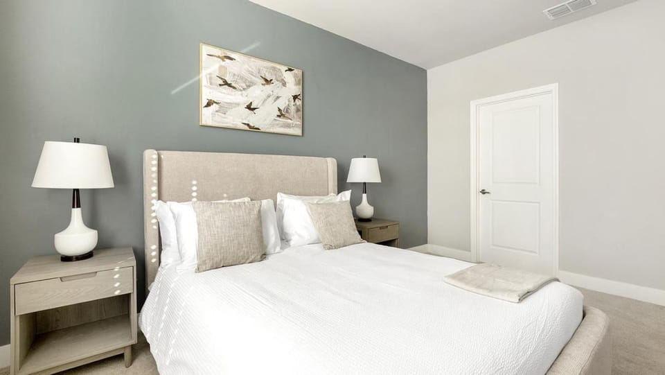 Landing Modern Apartment with Amazing Amenities (ID1192X408) Apartment in Florida