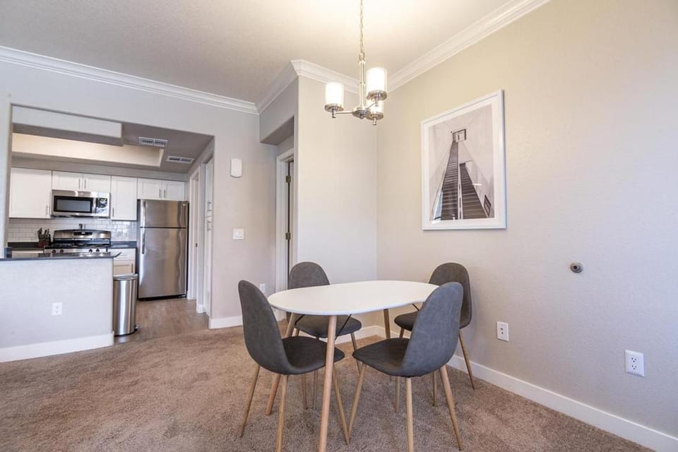 Landing Modern Apartment with Amazing Amenities (ID2775X3) Apartment in Tempe