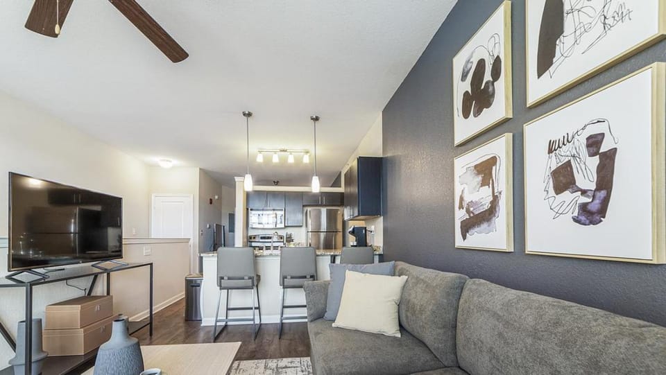 Landing Modern Apartment with Amazing Amenities (ID9638X96) Apartment in Lexington