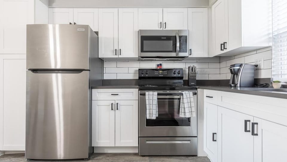 Landing Modern Apartment with Amazing Amenities (ID5971X73) Apartment in Jacksonville