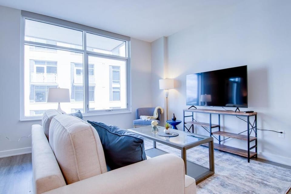 Landing Modern Apartment with Amazing Amenities (ID4618X85) Apartment in Tysons