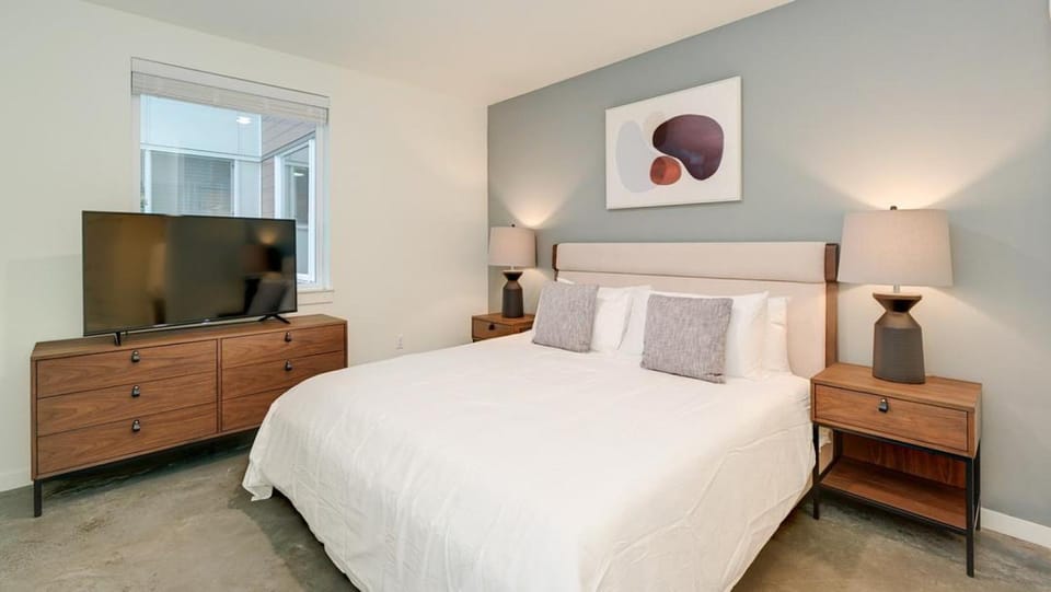 Landing Modern Apartment with Amazing Amenities (ID8493X83) Apartment in Bothell