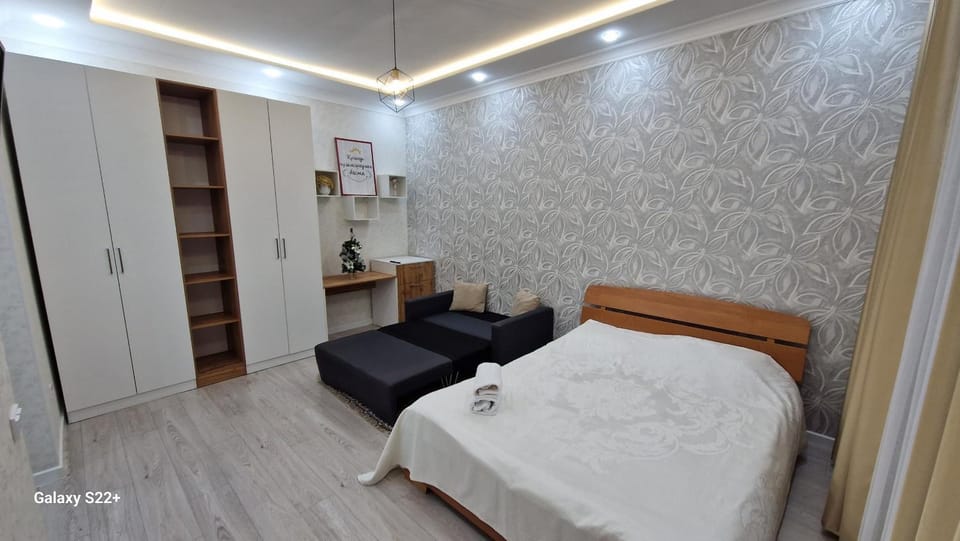 Bed, Photo of the whole room, Bedroom, towels, wardrobe