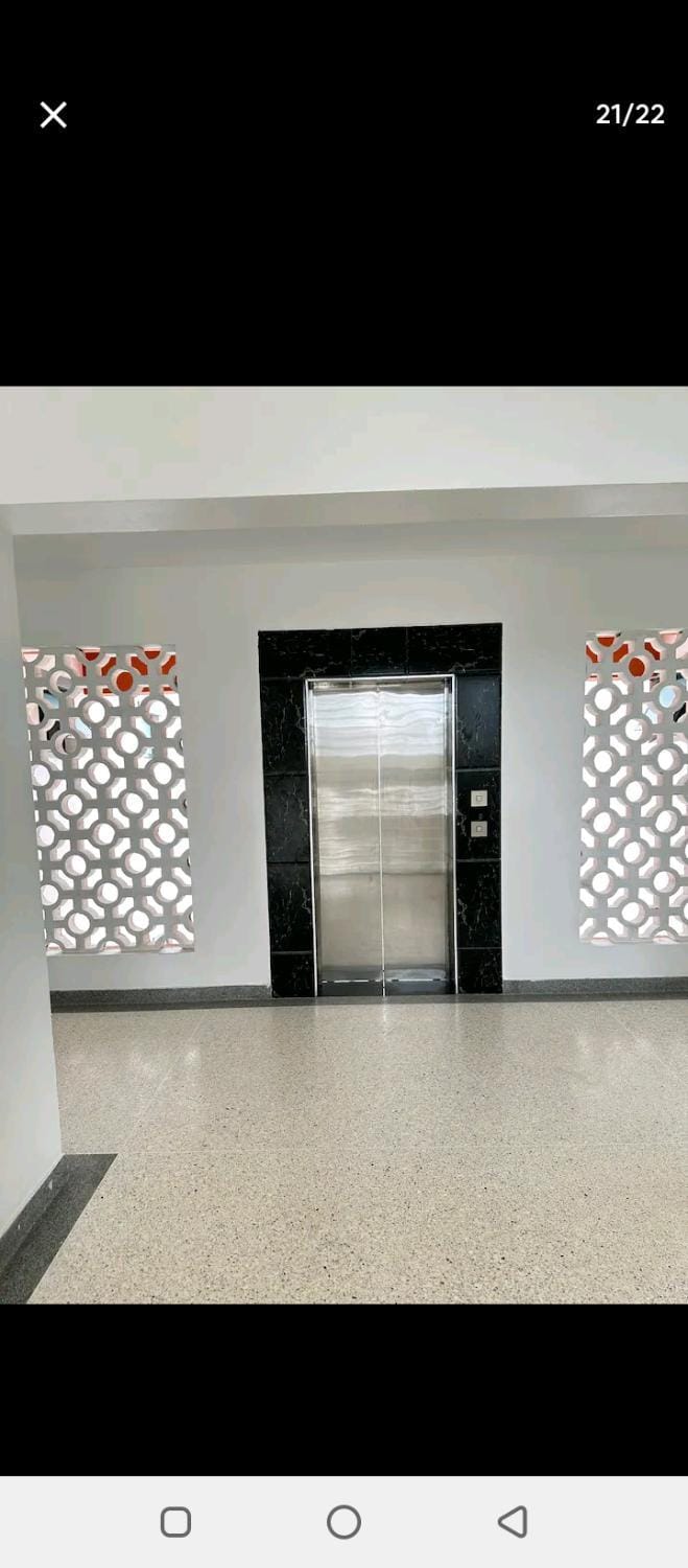 Elegant and Classy one bedroom with a seaview pool and less than 3min walk to the beach Apartment in Mombasa