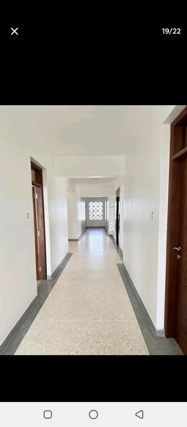 Elegant and Classy one bedroom with a seaview pool and less than 3min walk to the beach Apartment in Mombasa