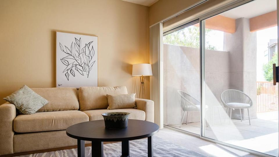 Landing Modern Apartment with Amazing Amenities (ID6551X15) Apartment in Tortolita