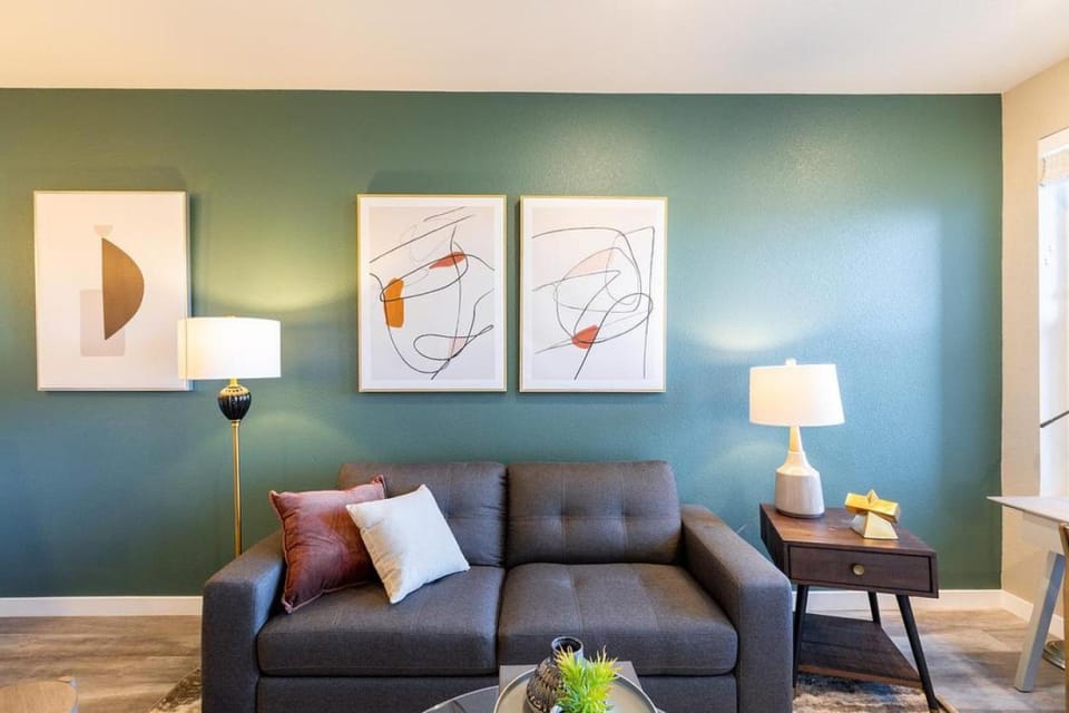 Landing Modern Apartment with Amazing Amenities (ID2415X25) Apartment in Sparks