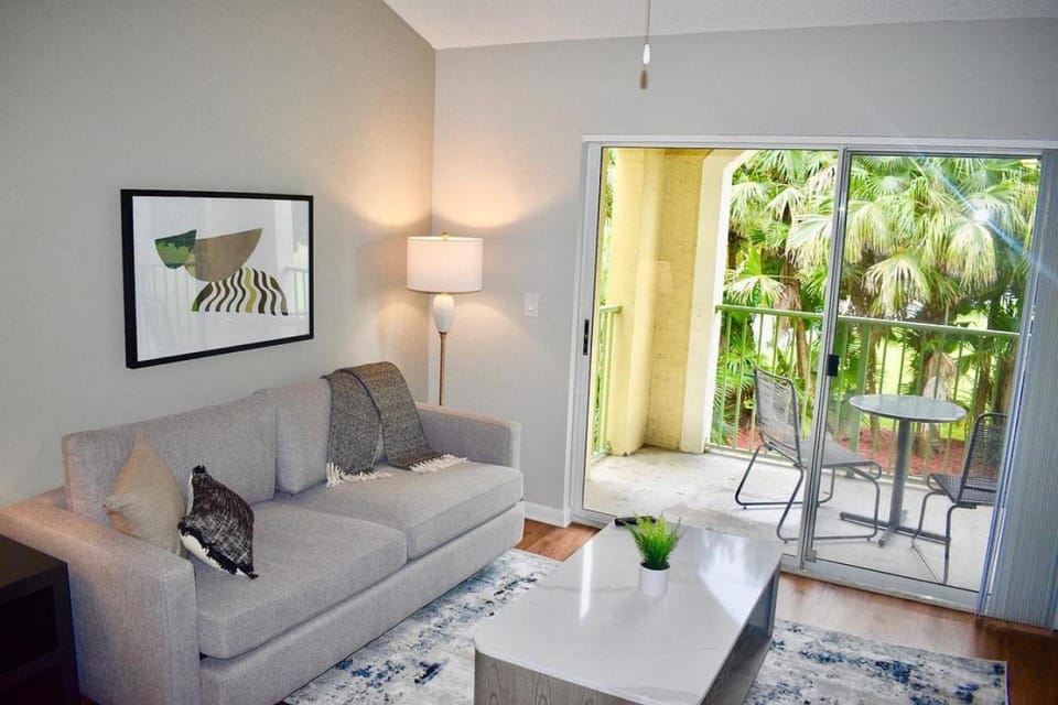 Landing Modern Apartment with Amazing Amenities (ID3660X4) Apartment in Coconut Creek