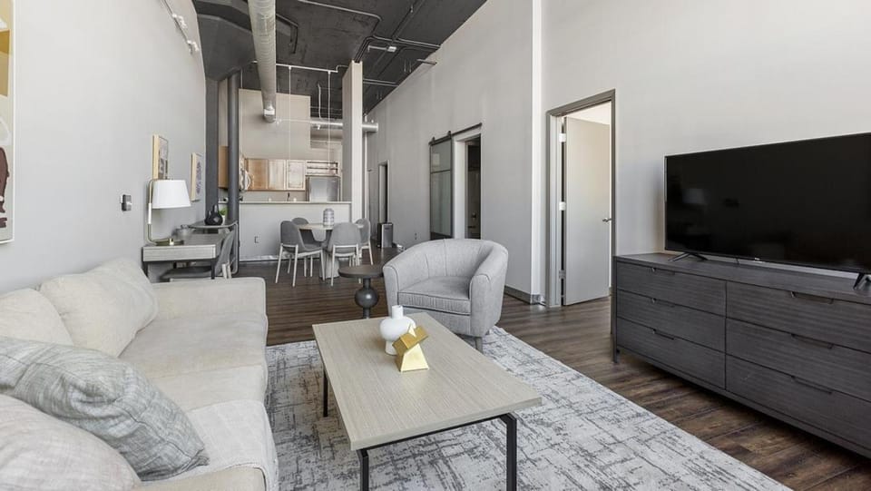 Landing Modern Apartment with Amazing Amenities (ID1397X153) Apartment in Omaha