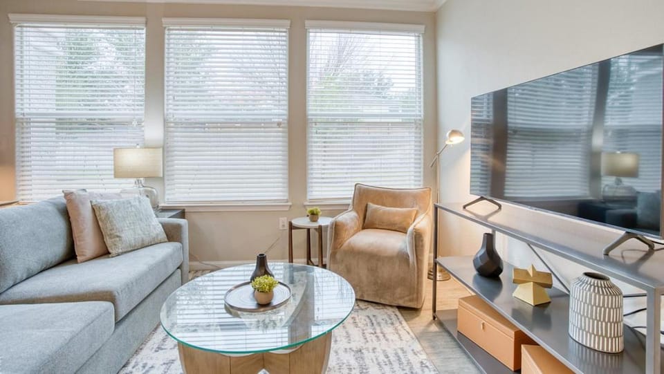 Landing Modern Apartment with Amazing Amenities (ID8303X39) Apartment in Wells Branch