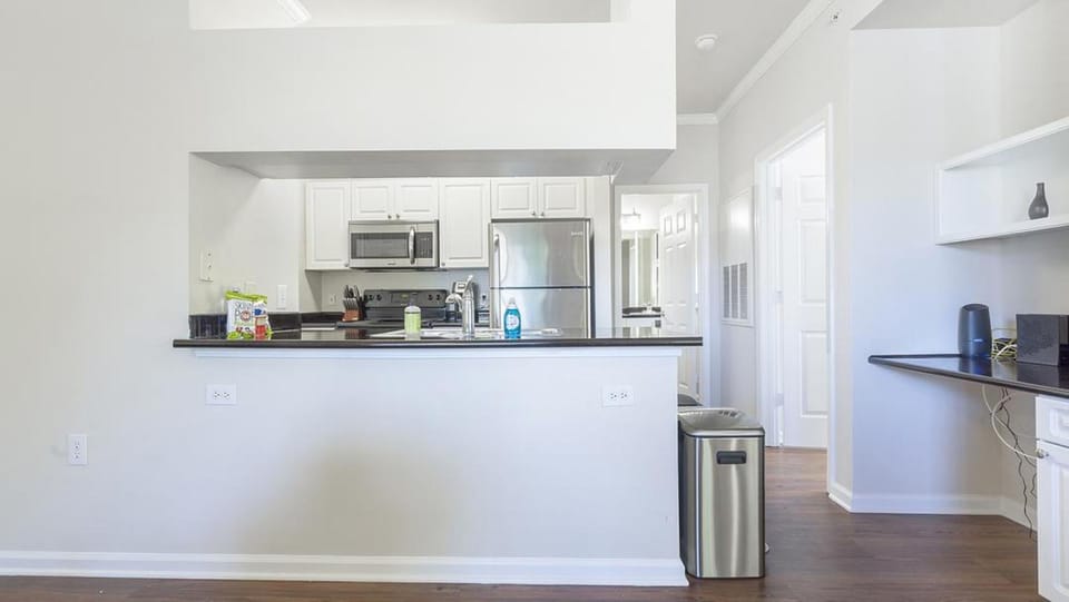 Landing Modern Apartment with Amazing Amenities (ID8578X29) Apartment in Raleigh