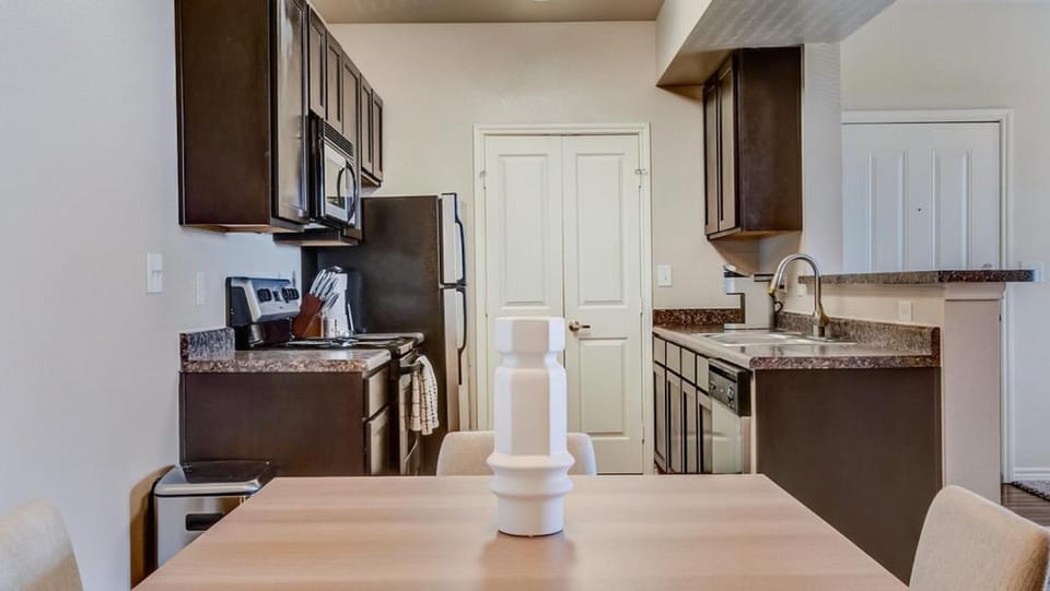 Landing Modern Apartment with Amazing Amenities (ID7692X68) Apartment in Oklahoma City