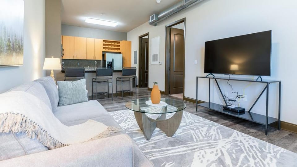 Landing Modern Apartment with Amazing Amenities (ID5081X7) Apartment in Baton Rouge