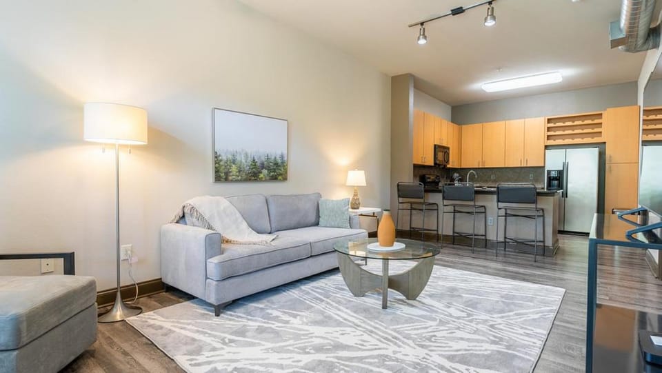 Landing Modern Apartment with Amazing Amenities (ID5081X7) Apartment in Baton Rouge