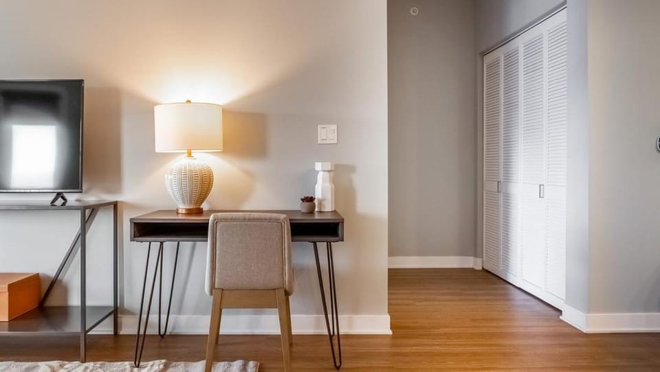 Landing Modern Apartment with Amazing Amenities (ID8562X13) Apartment in Saint Louis